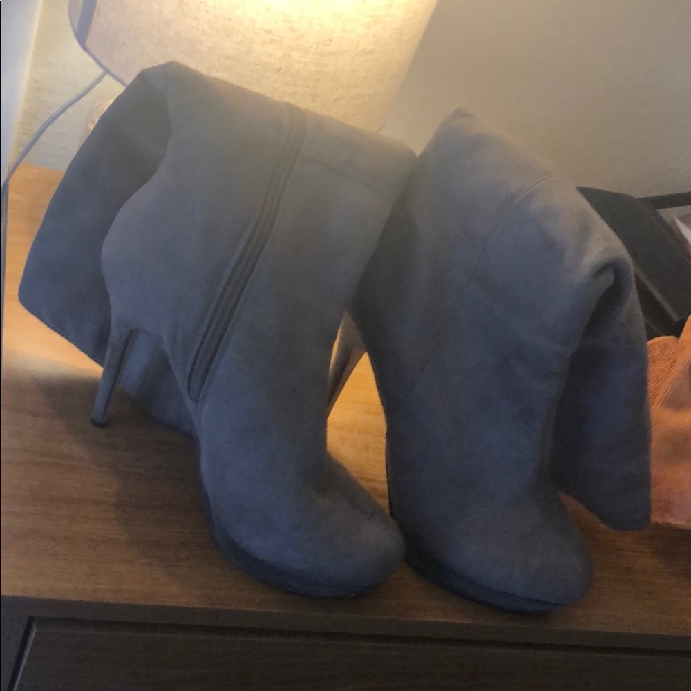 Grey boots